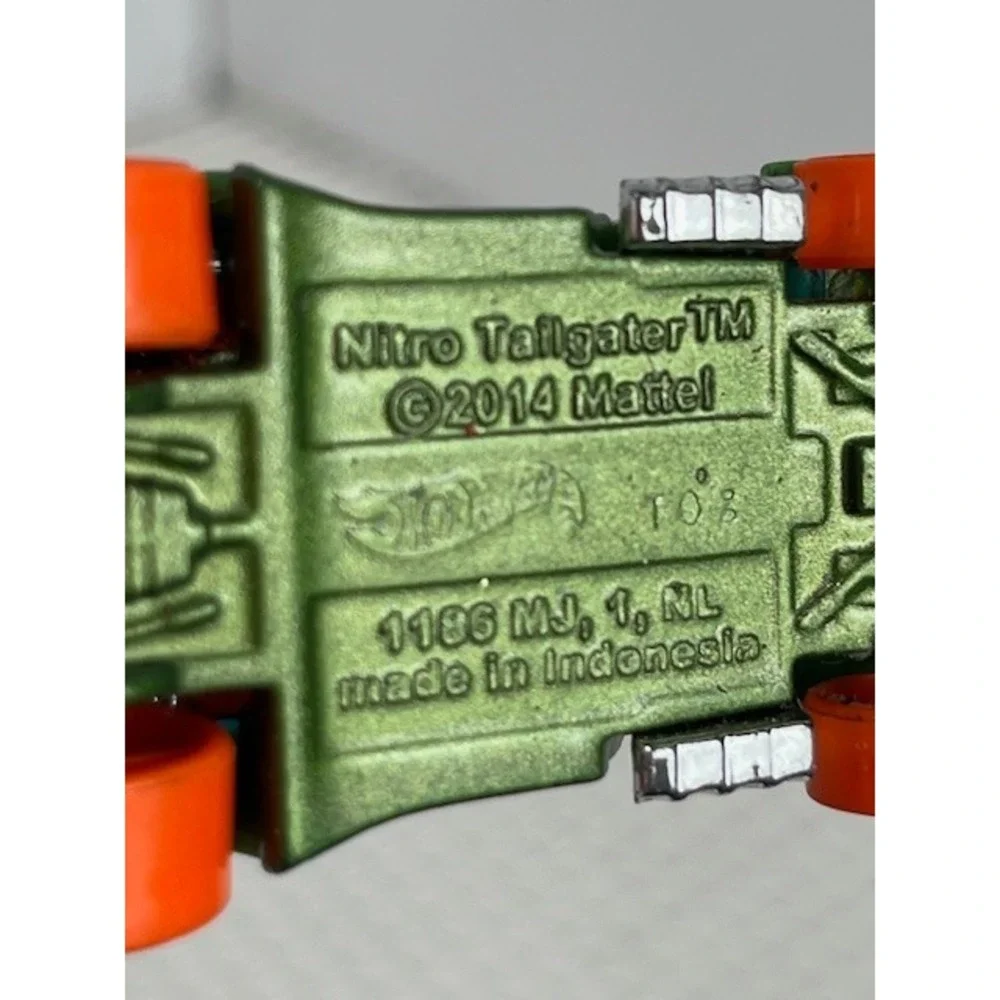 2014 HOT WHEELS NITRO TAILGATER GREEN 3